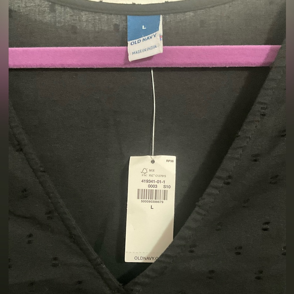 Old navy black mini dress - Picture 2 of 4